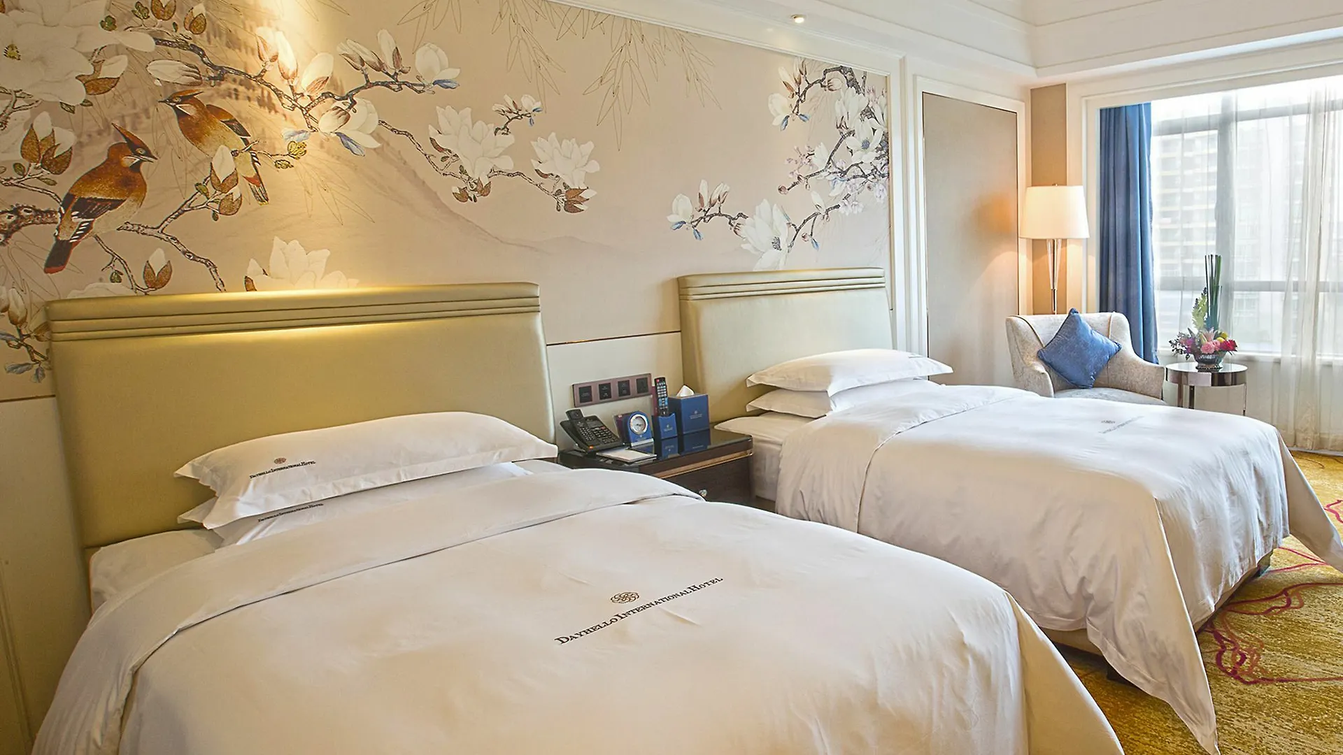 Dayhello International Hotel Shenzhen 5*,  China